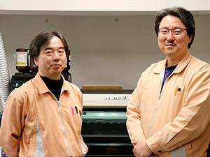 代表董事 菅原正榮（右）、技術(shù)部 山上次郎（左）